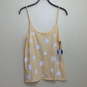 Amuse Society NWT Feel Ya Daisy Graphic Yellow White Floral Tank Top MSRP $30 XS